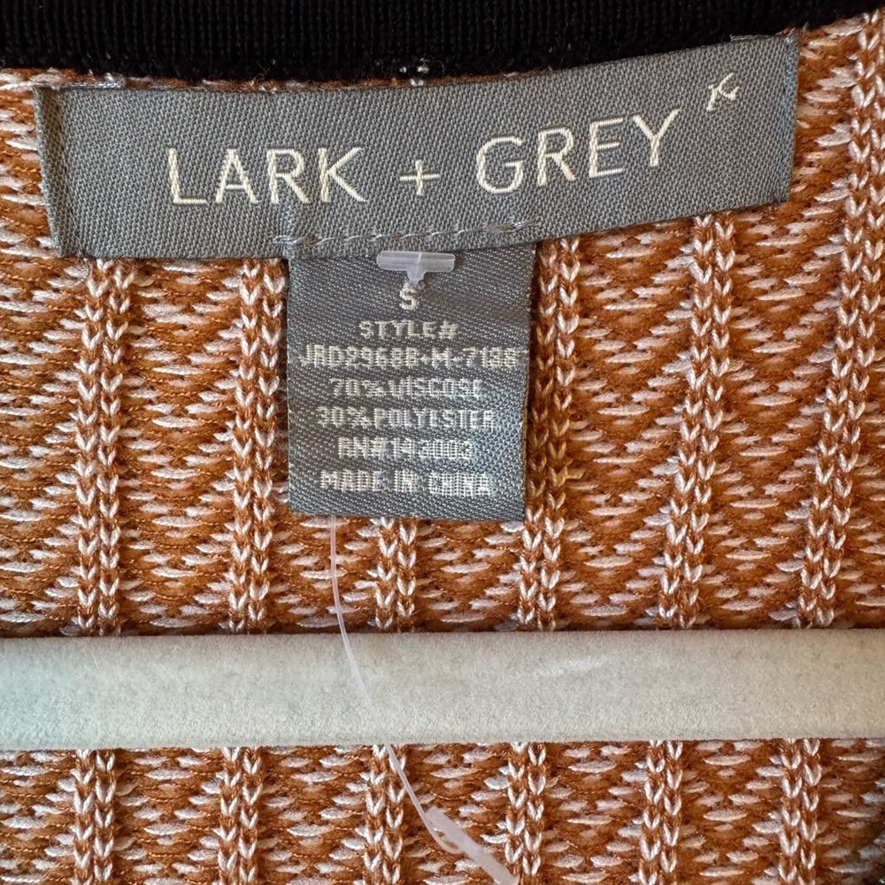 Lark + Grey Knit Bodycon Dress Striped V-Neck Chic Size S - Picture 5 of 7